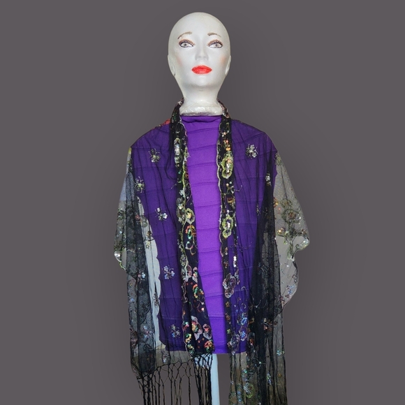 Chic Black Sequin Scarf with Multicolor Accents - Picture 4 of 9